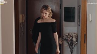 Cristiana Capotondi, Giulia Arena, Elena Radonicich – Bella Da Morire s01e01-04 (2020) HD 1080p - [Celebrity porn]