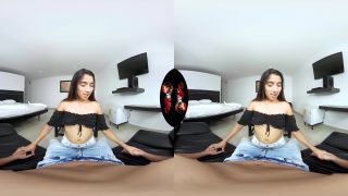 She is Living la Vida Loca – Anna Poco - virtual reality - 3d porn 