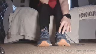 queengf90 - A close up of my cardio sock removal.