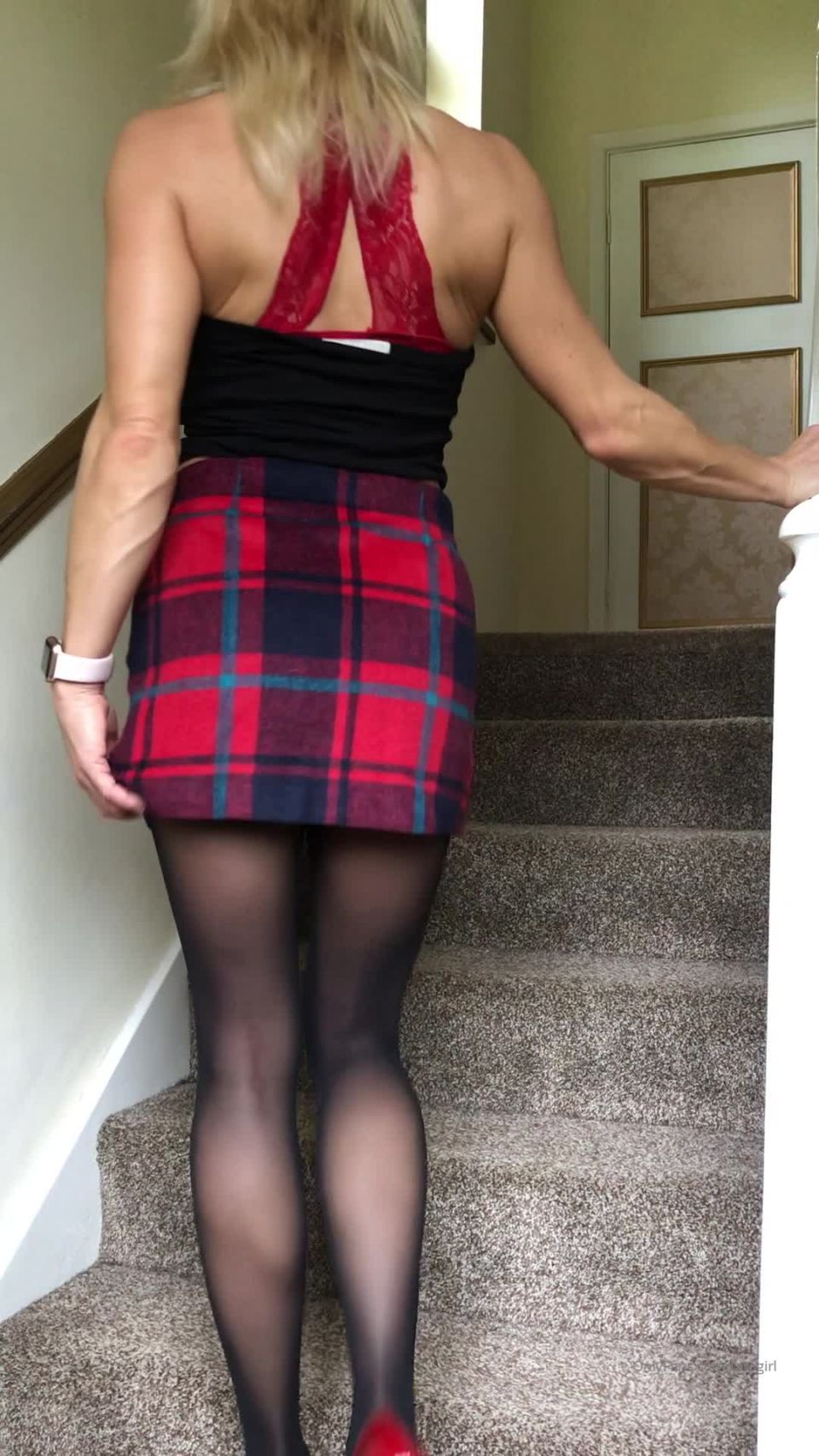 Taragirl - hey guys how about a little dressed up tease i know a few of you wants it in fully fashio 10-10-2019