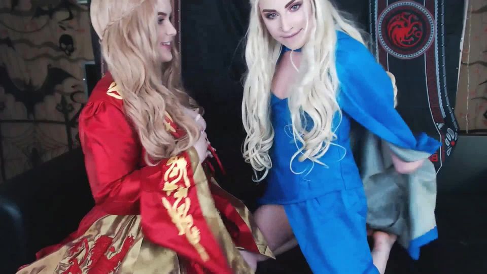 New 2020 XandriaGoddess – Daenerys and Cersei filling up all holes on cosplay young anal videos