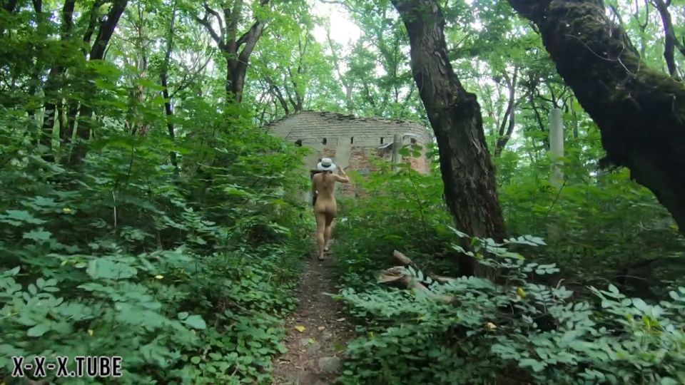 Hardcore porn  Miss4motivated  Naked Girl Came To An Abandoned Building In The Forest