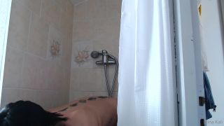 Mina Kali - xminakali Xminakali - ep vous avez vot pour un ouvrier a cach une camra dans ma salle de bain 04-09-2020