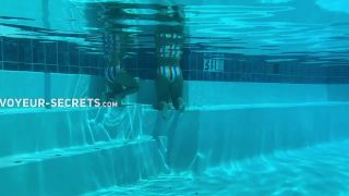 Gorgeous girl s underwater activities Voyeur