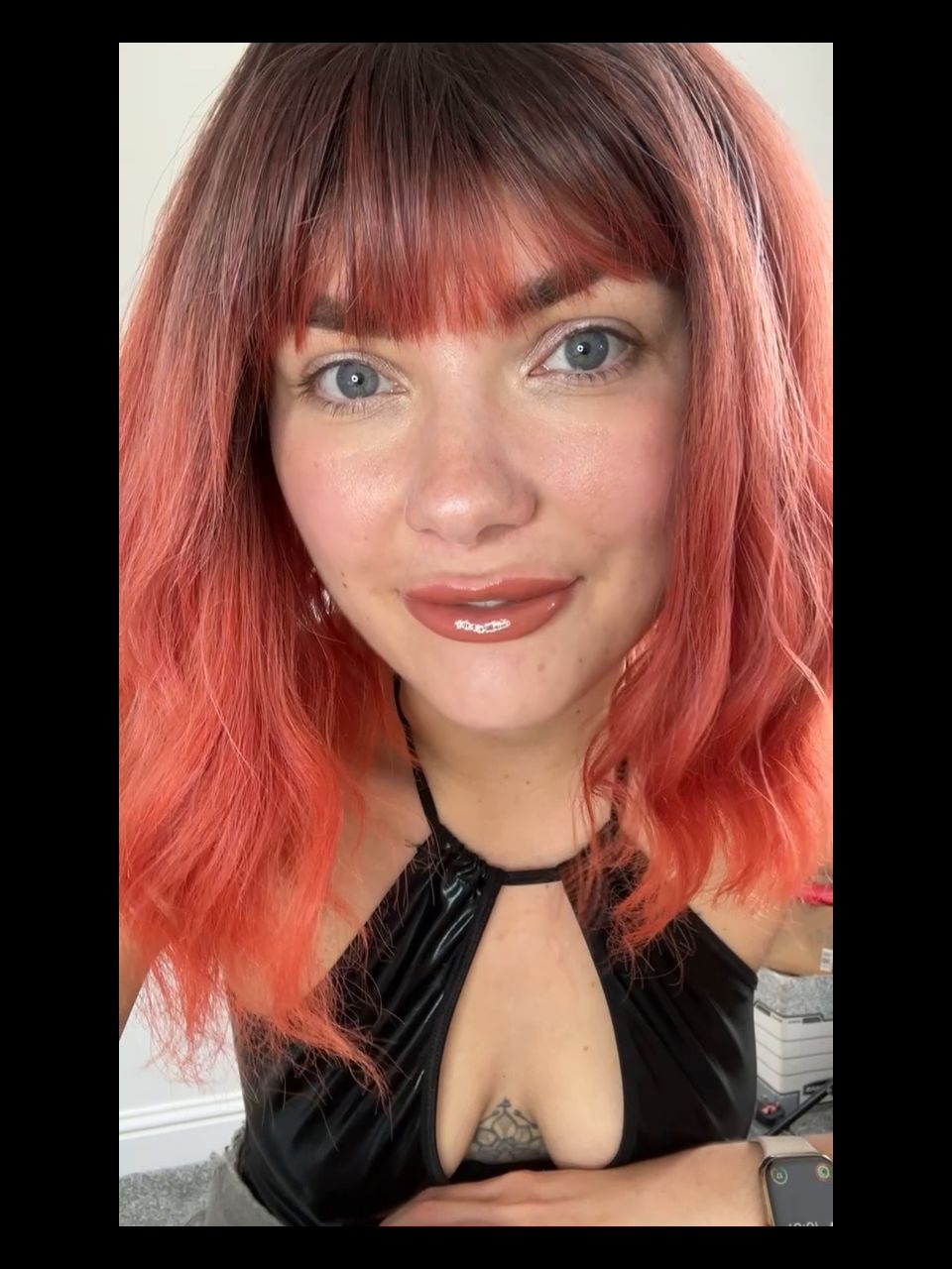 Tu bebé de coche - Cucolless te hace una zorra cornuda para la BBC - HD 720P