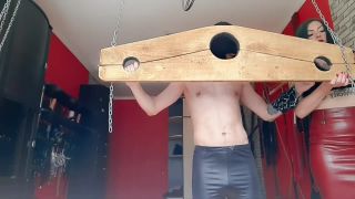 Pornhub.com - Dominatrix Nika - Siterip - K2S - Free Porn Streams - Watch or Download Dominatrix nika puts her slave in shackles jerks off his dick but does not let him cum