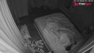 [Sleeping.Porn] Husband hugging his wife during sleep - bedroom hidden tape