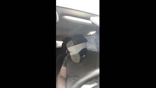 LGM H265_Un nuevo tipo de control de dieta. Involucra la grabación de mi asqueroso y apestoso zapato a la cara de un cerdo para que no pueda comer.