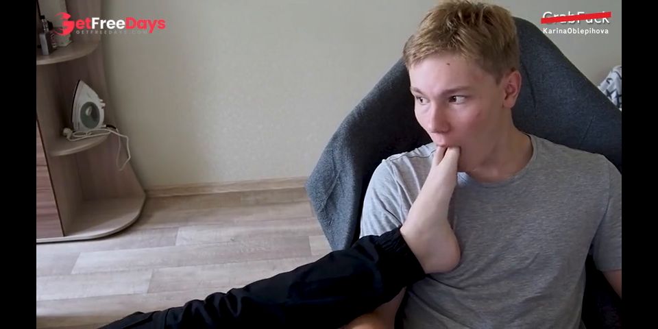 Karinaoblepihova-distraheret Fra Spillet Mistede Sin Mdom