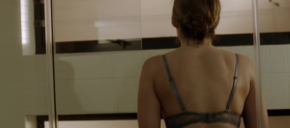 Sarah Dumont - Serpent (2017) HD 1080p - (Celebrity porn)