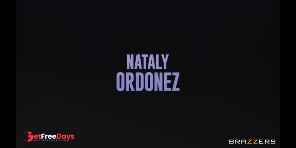 Watch Him Jog, Suck His Hog - Nataly Ordonez, Zane Walker