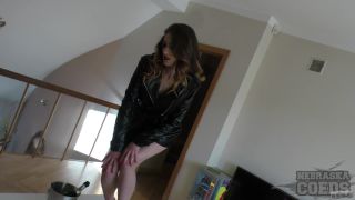 NebraskaCoeds 20180810 18yo anusha peludo coño de cuero striptease dp anal primera vez real dedo del pie rizador orgasmo