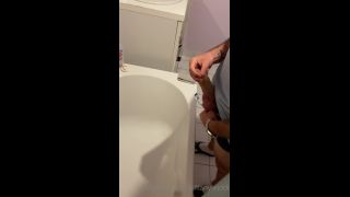 TiffanyLeiddi 19-08-2020-730910478