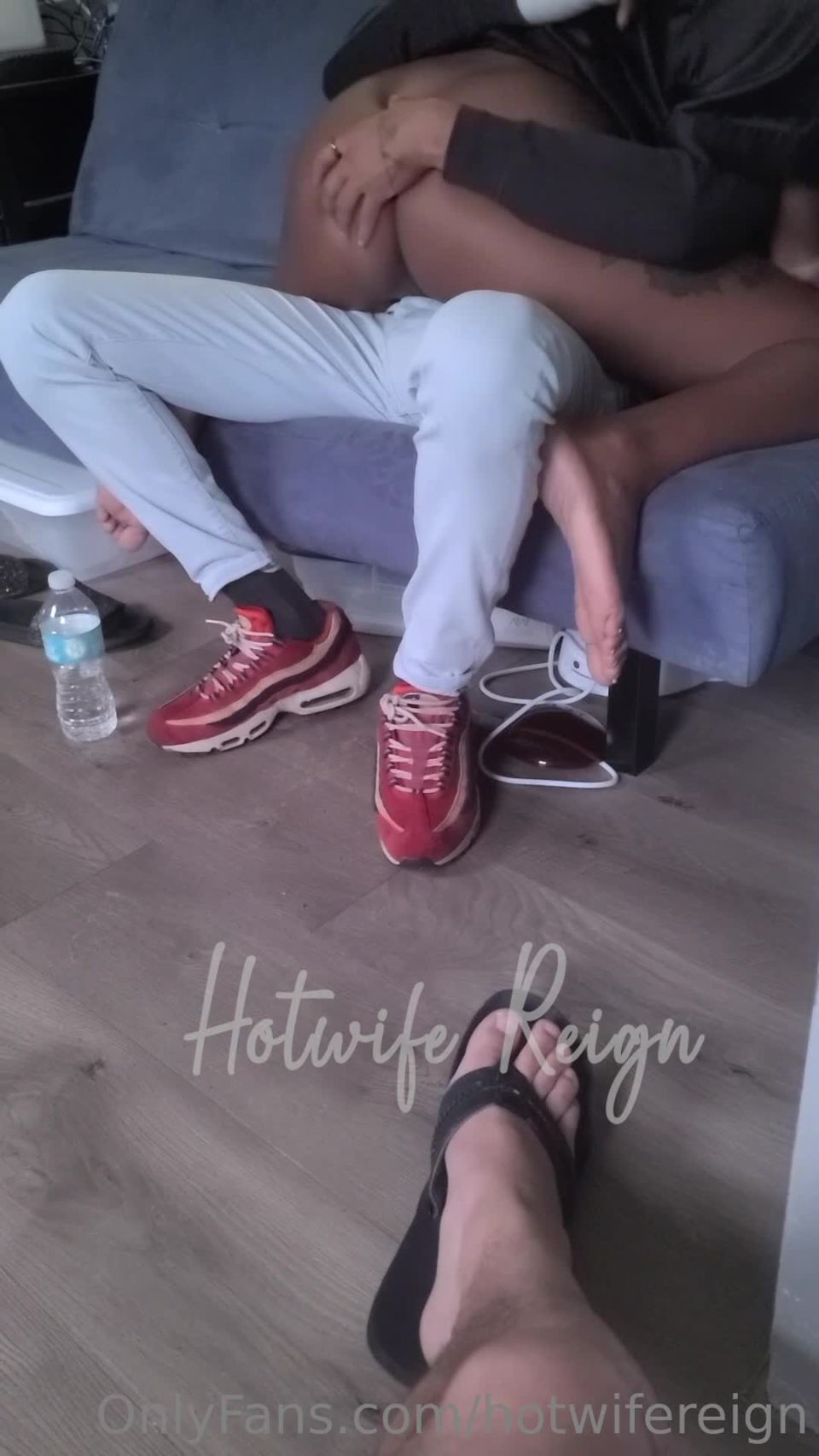 Hotwifereign - full video of me fucking my husbands nephew this 01-11-2022