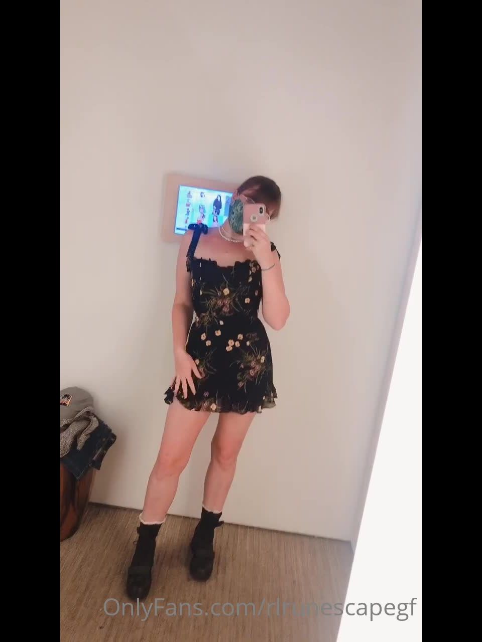 RLrunescapeGF Rlrunescapegf - i feel so fucking sexy this dress but its if someone bought this for me id 09-10-2020