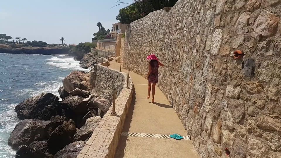 [Amateur] NO PANTIES in PUBLIC on Turistic Trail