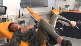 Spekula mov 55 Extreme vacuum pumping (mp4)