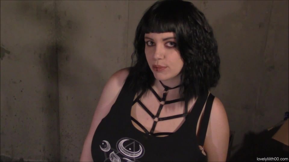 adult video 32 Gothic Neighbor Exchanges Favors – Lovely Lilith | big tits | femdom porn bbw milf ass tits