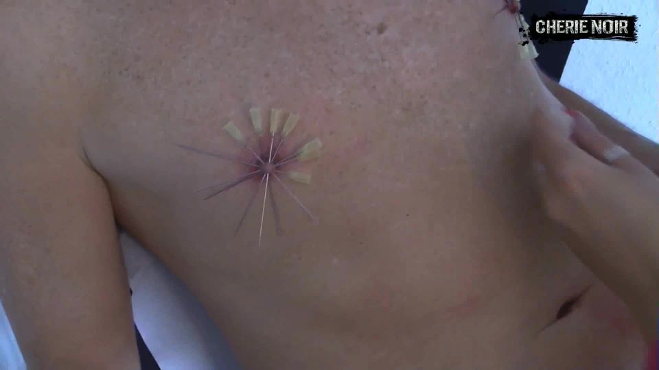 clip adulto gratis 2 lesbianas milf fetiche pie Nippleplay Extreme - 20 agujas en los pezones, hardcore en el porno hardcore