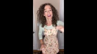 Hot Jewish Stepmom JOI Teaches You About What Women Want