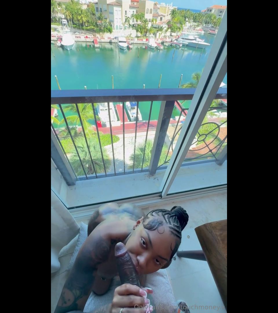 Keiyana10 Onlyfans (Pornstar)