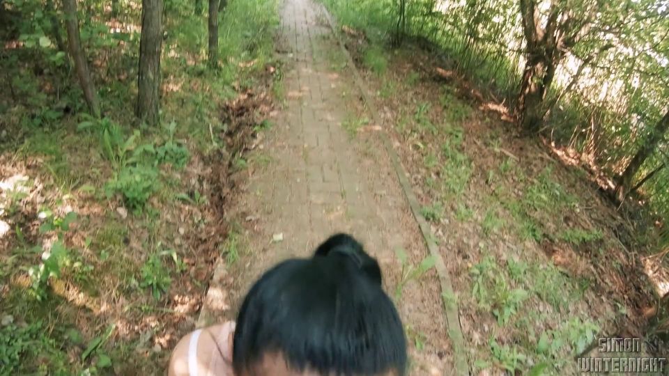 Risky Blowjob In Public Park