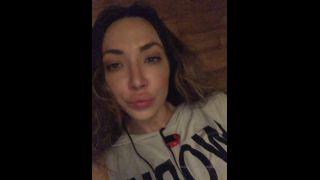 BrandiMae - sexybuffbabe () Sexybuffbabe - what silly girls do in the sauna 31-01-2020