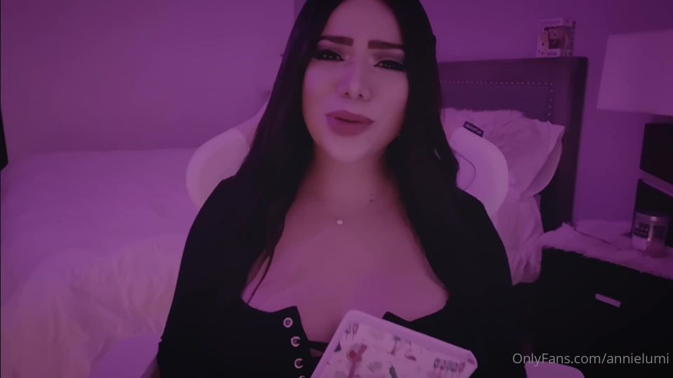 Annie Lumi AnnielumiCONEJITOS NUEVO ROLEPLAY Tu PRIMA CELOSA y CALIENTE quiere tu LECHE - 22-11-2021 - SiteRip