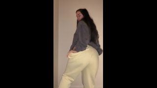 Han - thickbrunette () Thickbrunette - all my friends were home whilst i filmed this the thought of getting caught turns me on s 17-12-2019