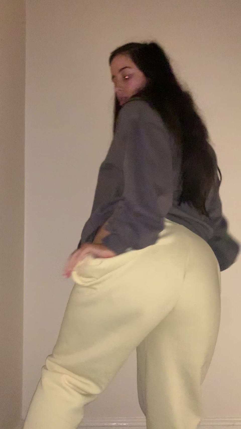 Han - thickbrunette () Thickbrunette - all my friends were home whilst i filmed this the thought of getting caught turns me on s 17-12-2019