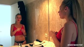 Online Tube JacquieEtMichelTV presents Jess et Sonia, en cadeau pour notre lascar - milf