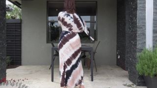 LEXI TAKES OFF A DYE DYED DRESS - Solo