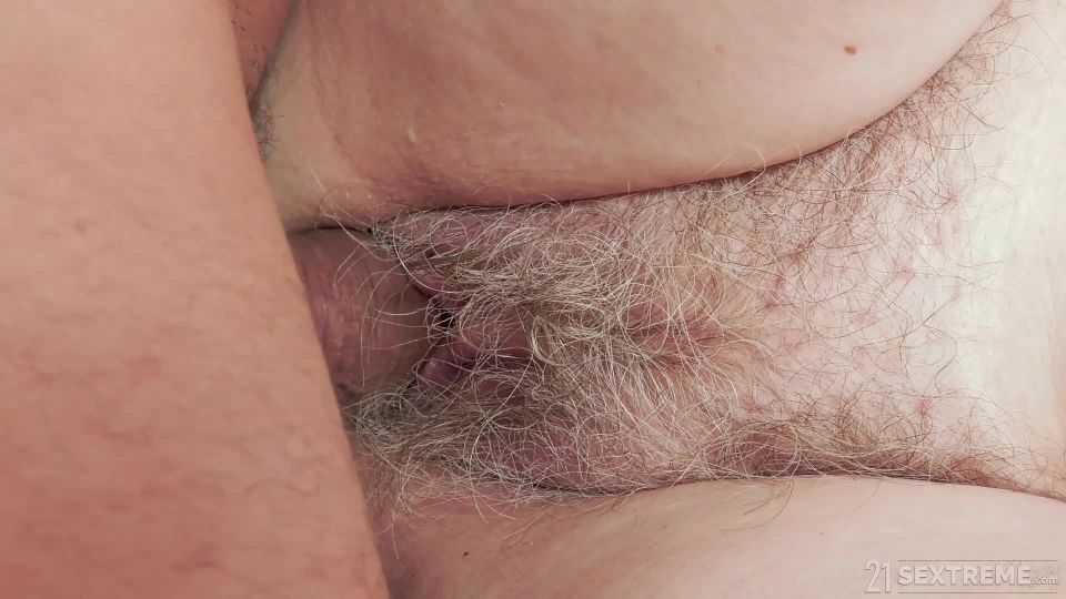 21 Sexto - Norma B - (Porno duro)