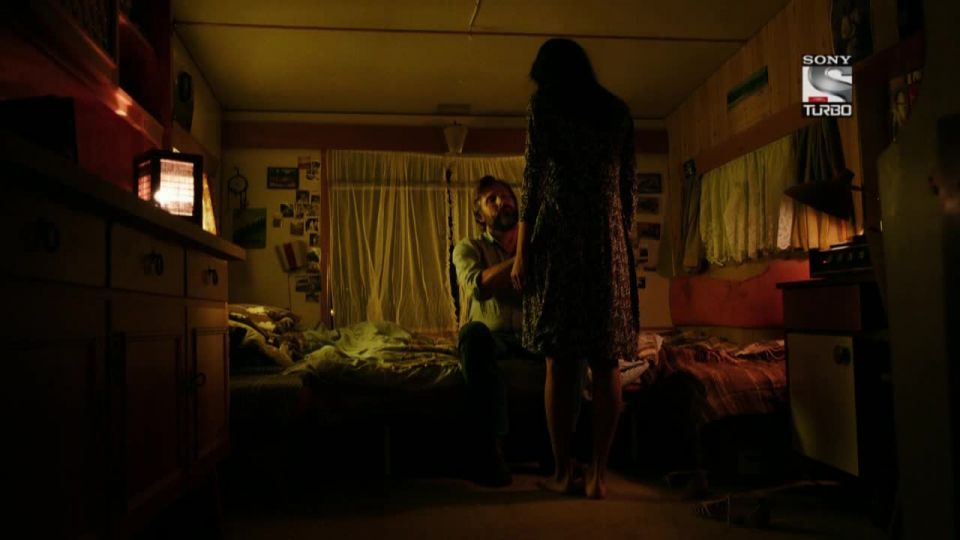 Lavinia Longhi – Estación Horizon s01e03 (2015) HD 720p!!!