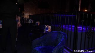 gratis xxx video 17 Shrooms Q - En la espalda, el tratamiento es mejor, 4K - [ModelsPorn.org] (UltraHD 4K 2160p) en fetiche porno cornudo fetiche