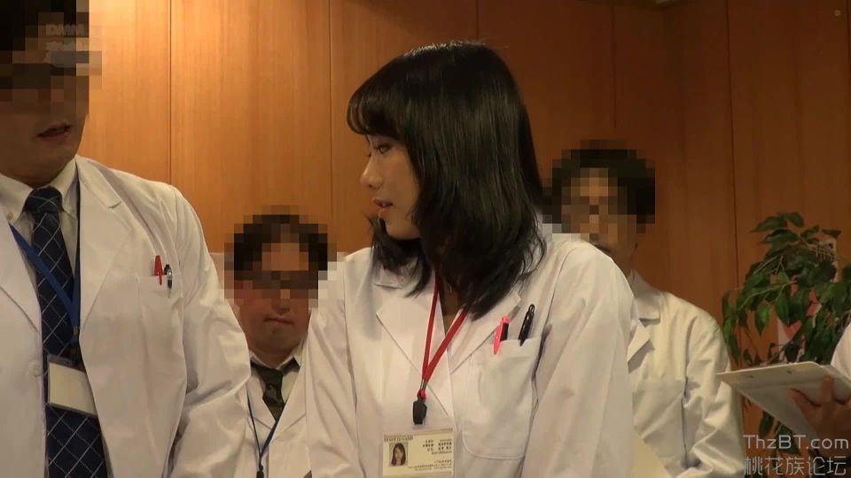 Hosaka Eri, Shibuya Kaho, Fujikawa Reina CLUB-335 Reality Of The Damage Of A Certain Condom Manufacturer Commodity Female Employees To Be Allowed To Production Act In Front Of A Large Staff For Posting...