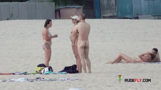 Nice girls on nude plage of the south of  France.