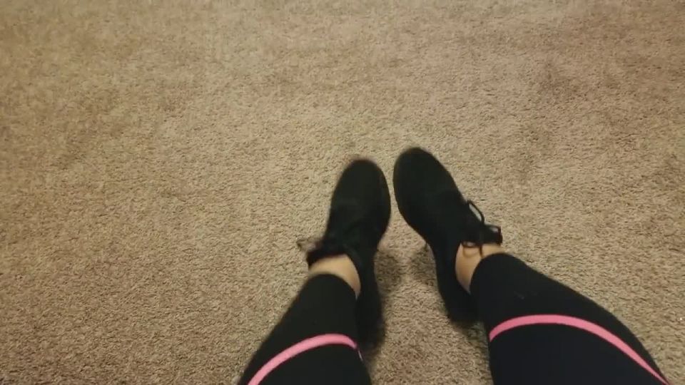free video 30 Amator foot cleaner after sport - socks - lesbian girls hottest foot fetish