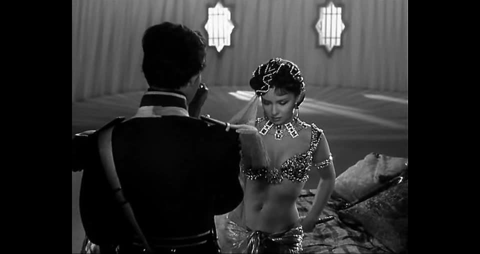 Gina Lollobrigida – Les belles de nuit (1952) - [Celebrity porn]