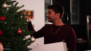 Max Fills - SURPRISE BOOBIES MAKES CHRISTMAS CUM EARLY